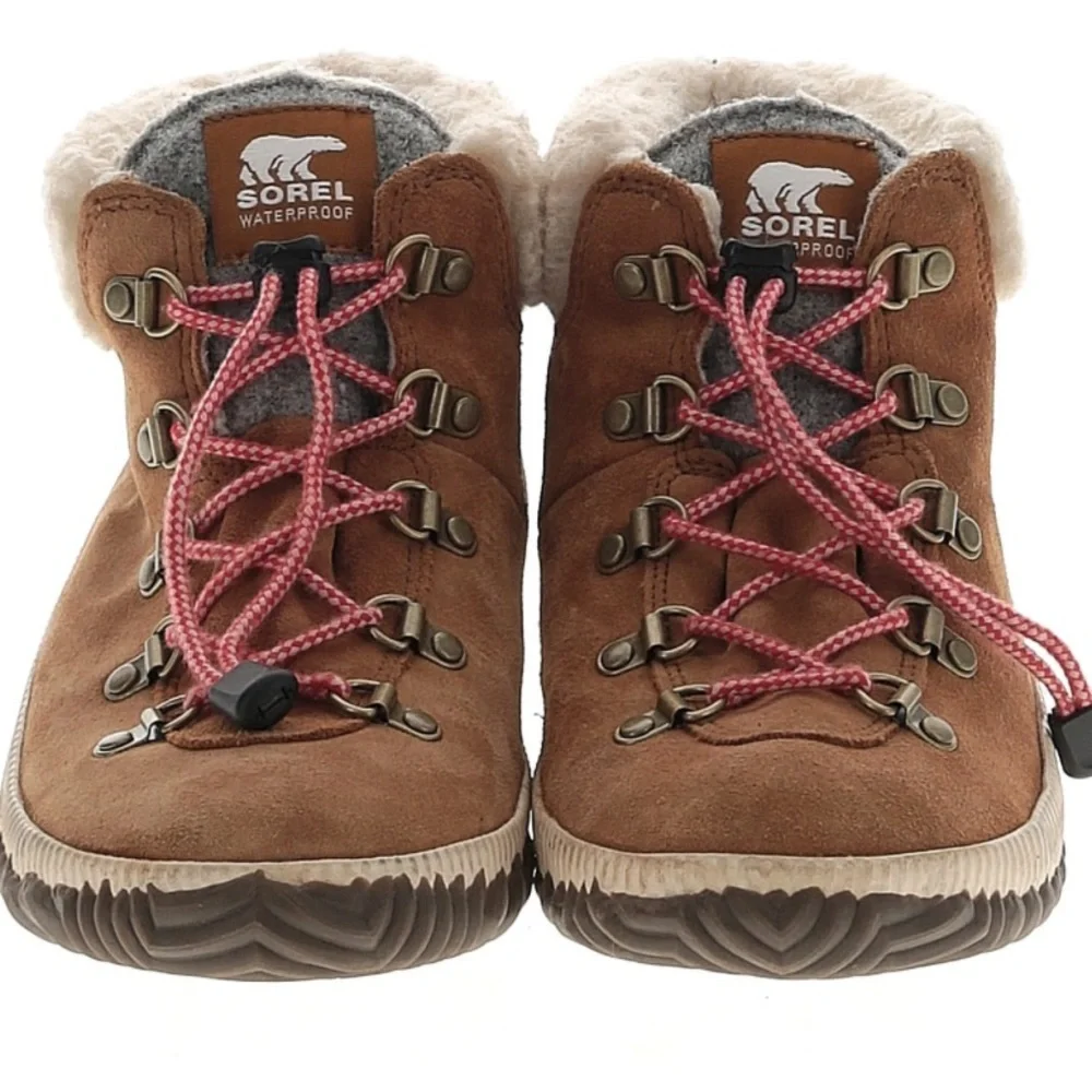 Sorel out ‘n about conquest waterproof boots size 5